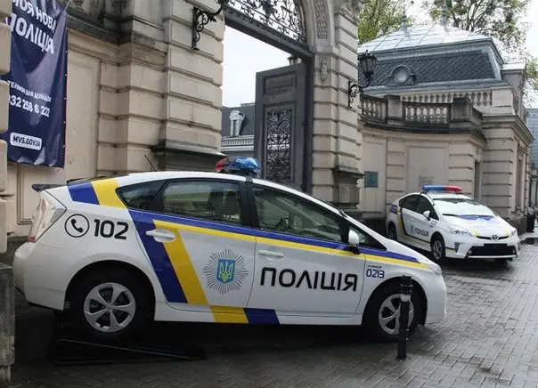 У Львові поліцейського звільнили за водіння у нетверезому стані