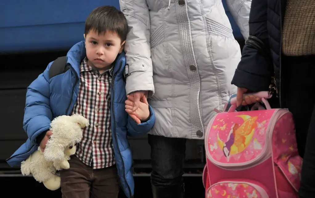 П'ятдесят тисяч учнів, які переїхали на Львівщину, не відвідують місцевих шкіл. Як допомогти дітям ВПО