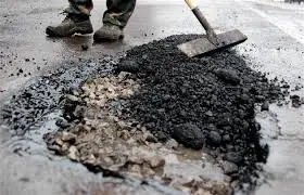 На вулицях Львова асфальтовуватимуть незамощені ділянки
