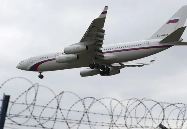 Росія частково закриває повітряний простір у трьох областях, – Генштаб