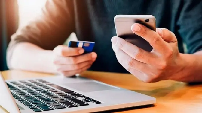 Шахраї використовують нові злочинні схеми для виманювання грошей під час війни