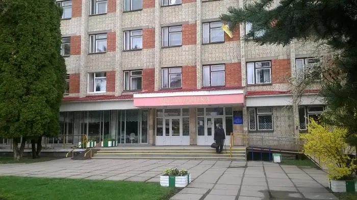 «Вдягаю костюм і їду». Сімейна лікарка про паніку пацієнтів та роботу під час пандемії