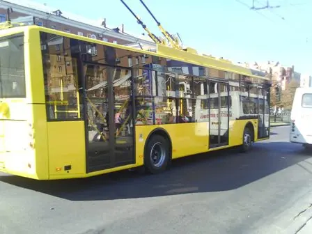 Рух тролейбуса №13 призупинено до кінця єврочемпіонату