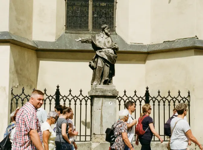 Кількість туристів у Львові порівняно з минулим карантинним роком зросла на понад 50%. Інфографіка