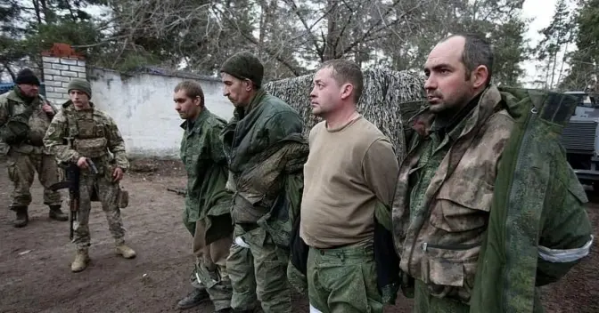 На Заході України створили табір для військовополонених росіян