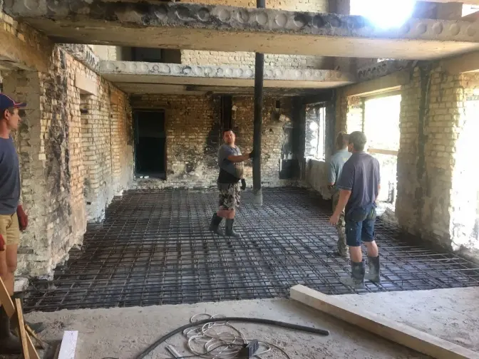 У КОДА показали, як відбудовують багатоквартирний будинок в Бучі