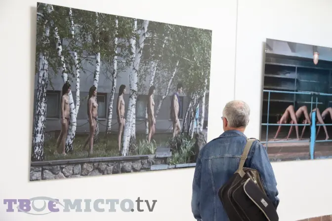 У Львові відкрили проект сучасного мистецтва "Шоу обіцянок". Фоторепортаж