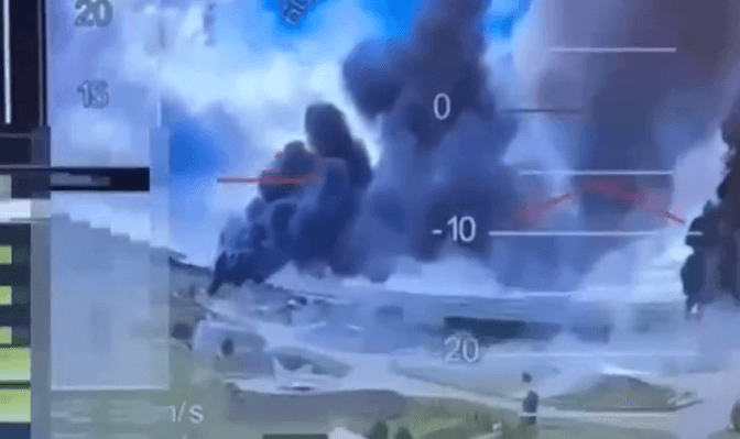 Україна масово атакує аеродроми РФ: відомо про ураження 40 бомбардувальників (відео)