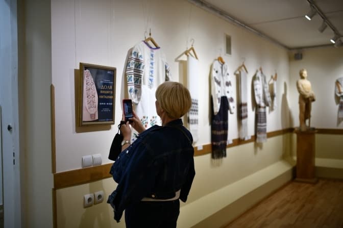 У львівському Домі Франка проходить виставка старовинних вишиванок