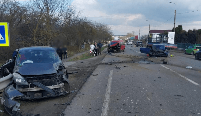 На трасі Тернопіль – Львів – Рава-Руська ускладнений рух через ДТП