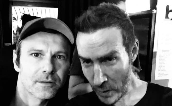 Фронтмен гурту «Massive Attack», після відвідин Київщини випустив ремікс на пісню Обійми Океану Ельзи