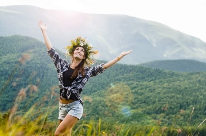 Завтра буде краще. Чому українці просунулись у рейтингу щастя та як це змінити