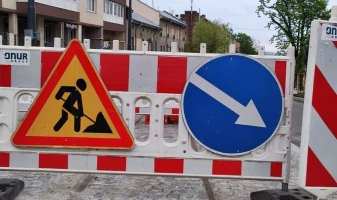 Завтра у Львові на два місяці перекриють одну із вулиць. Схема об'їзду