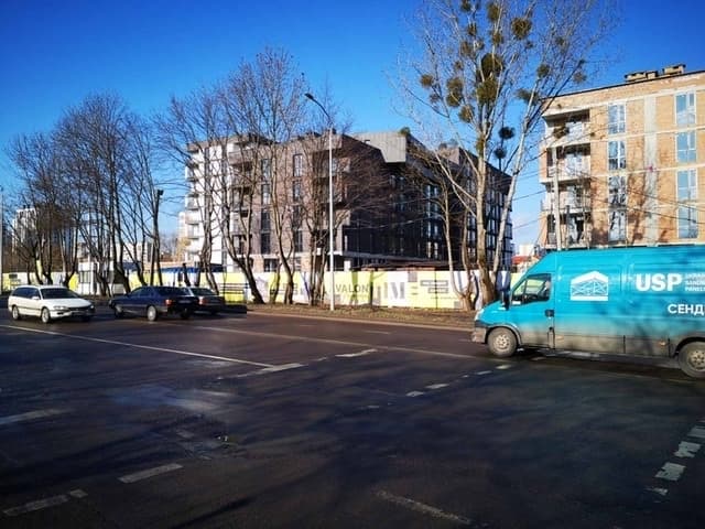 Земельну ділянку на Липинського, де Avalon будує ЖК, повернуть у власність міста