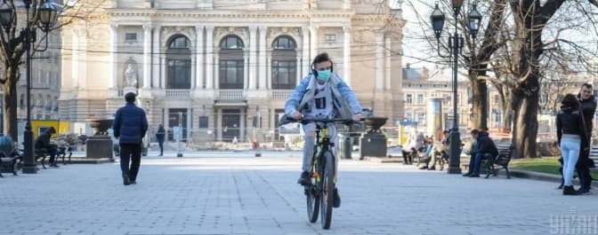 Коронавірус у львівського стоматолога та хаос чиновників. Головне за ніч і минулу добу