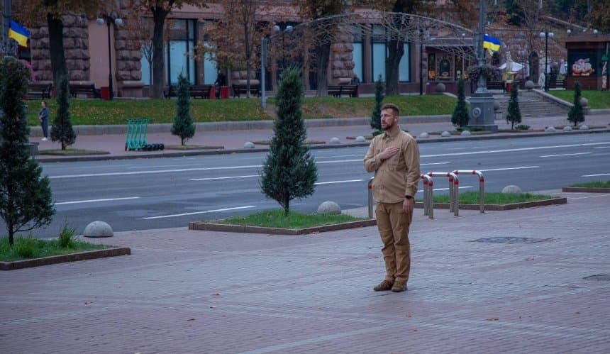 Хвилина мовчання лунатиме в усіх районах Києва через систему оповіщення