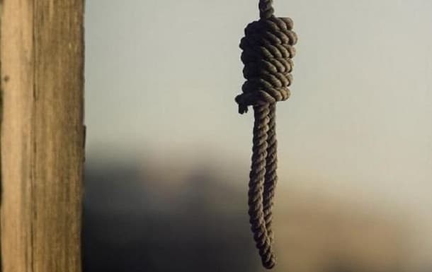 У Львові знайшли повішеним на огорожі 21-річного хлопця