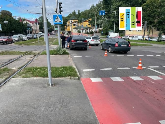 У Львові водій автомобіля збив хлопця на електросамокаті