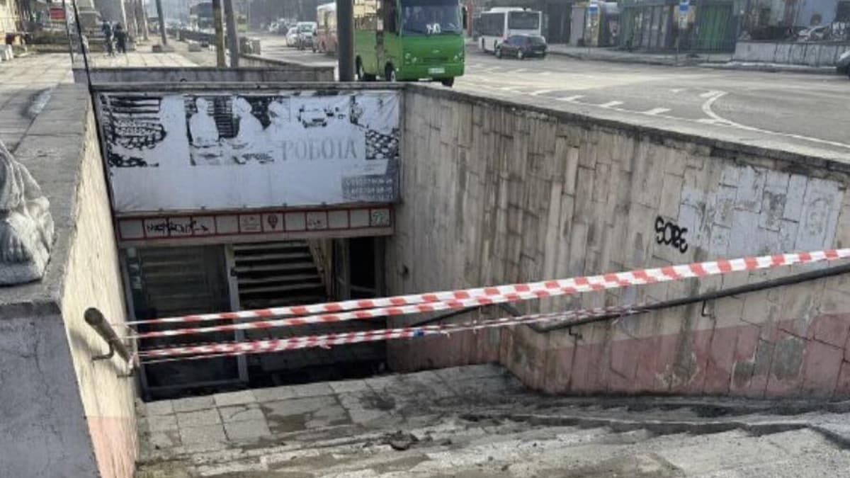 У Львові закрили на ремонт найаварійніший вхід у підземний перехід
