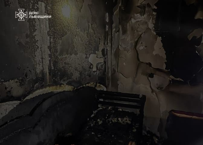 Ранкова пожежа поблизу Львова: надзвичайники врятували квартиру в п’ятиповерхівці