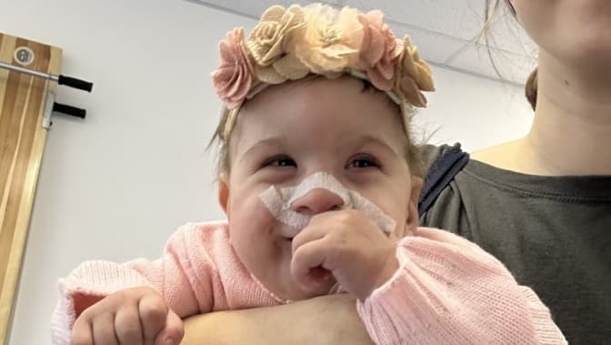 У Львові лікують семимісячну Марічку із двома рідкісними захворюваннями