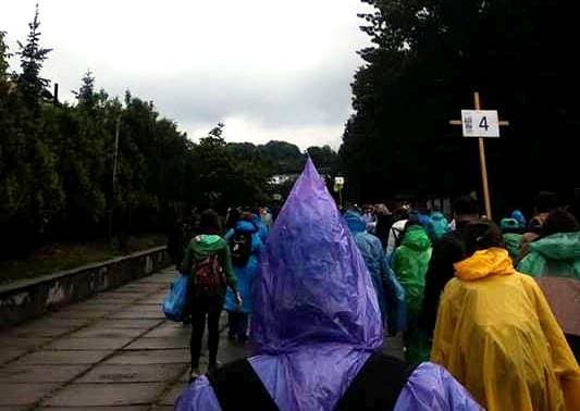 Зі Львова стартує піша проща в Унів, поліція ситуативно обмежує рух