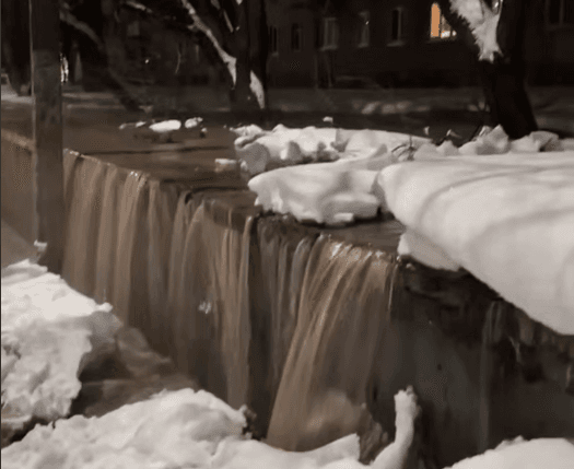 Скриншот з відео