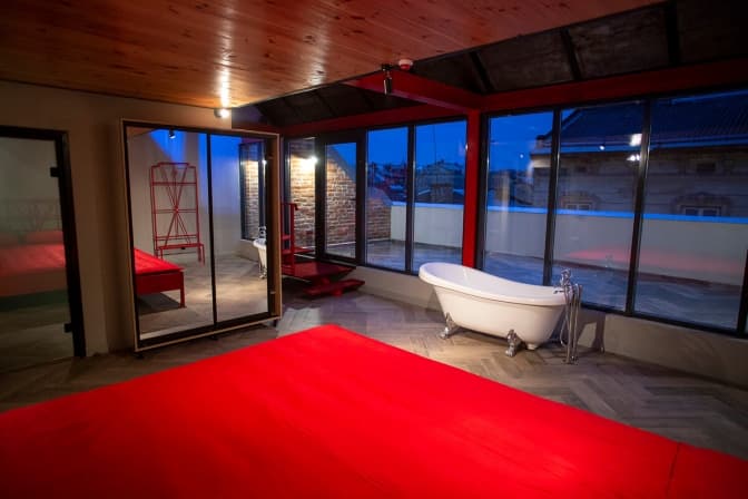 У культовому ресторані Мазох у Львові відкрили готель