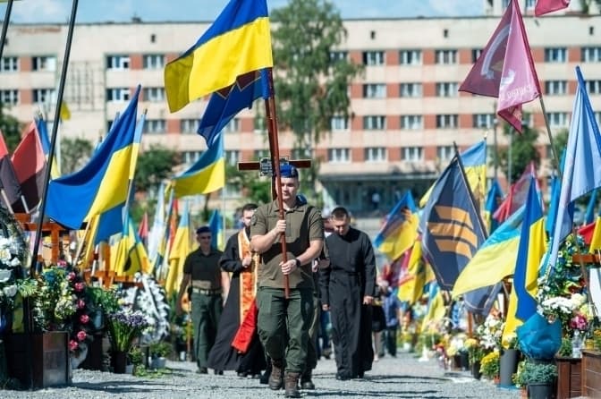 Четверо воїнів зі Львівщини загинули на війні. Сьогодні з ними прощаються