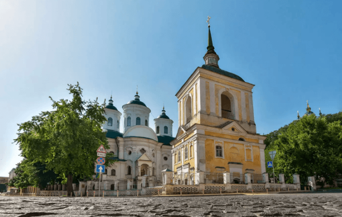 У Києві відреставрують Покровську церкву за майже 123 мільйони