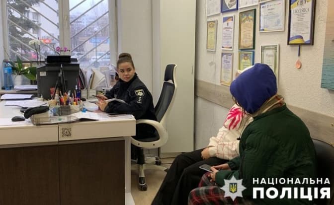 Правоохоронці Києва розслідують побиття 13-річної дівчини групою підлітків