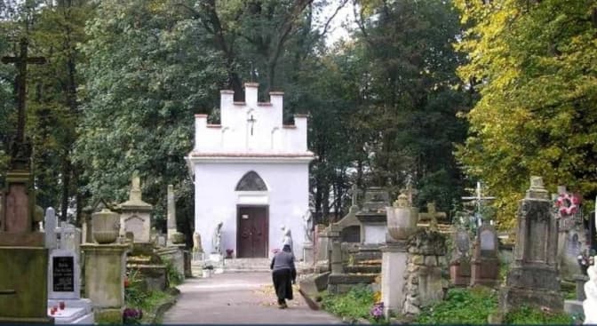 Польський інститут реставруватиме старовинні надгробки на Львівщині