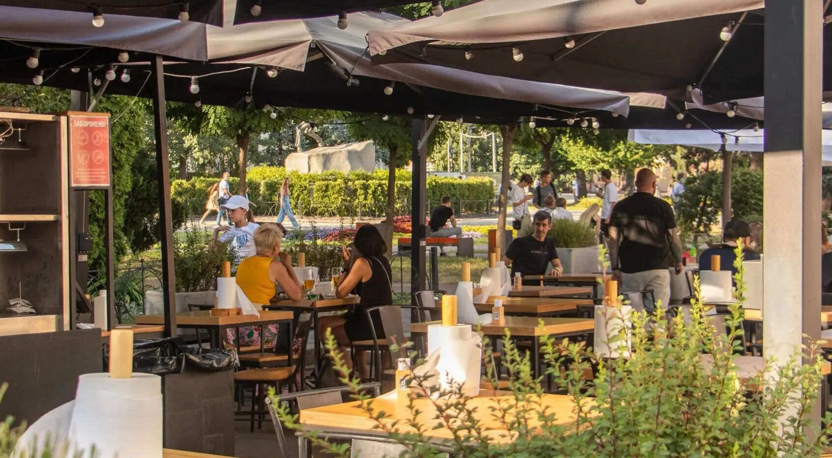 Літня тераса. Фото: відкриті джерела