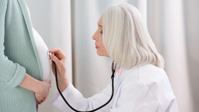 У Львівському обласному центрі репродуктивного здоров’я з’явилась можливість обліку вагітності