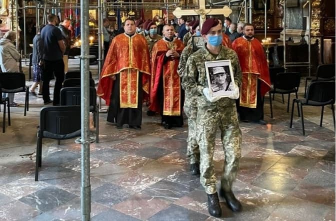 У Львові попрощались із бійцем Олександром Оросом, який загинув на Сході. Фото