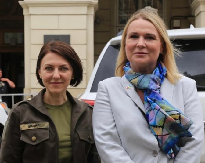 Обговорили війну і допомогу. У Львові відбулася зустріч з міністеркою оборони Чехії