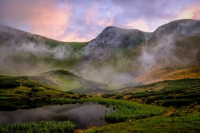Де активно відпочити в Карпатах: 10 вершин для піших походів у гори