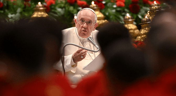 Не руйнуйте людство. Папа Франциск знову закликав до перемовин і припинення вогню