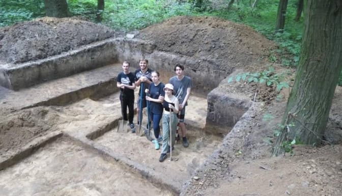 Біля Львова провели розкопки та віднайшли унікальні предмети доби енеоліту