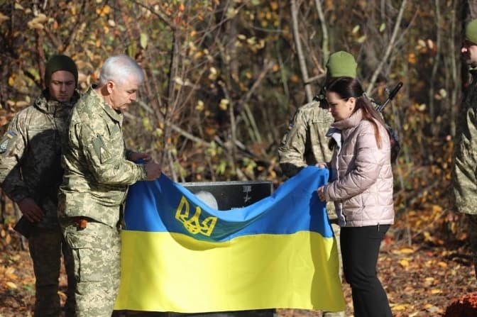 На Київщині встановили пам`ятні меморіали на честь льотчиків із бригади «Привид Києва»