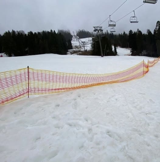 Поліція розслідує обставини загибелі хлопчика на гірськолижному комплексі у Львівській області
