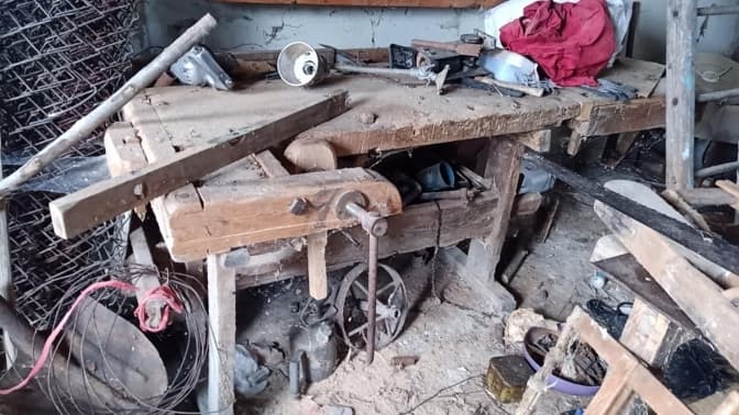 На Львівщині знайшли теслярські інструменти батька та брата Івана Франка