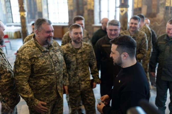 Президент нагородив капелана зі Львівщини медаллю «Захиснику Вітчизни»