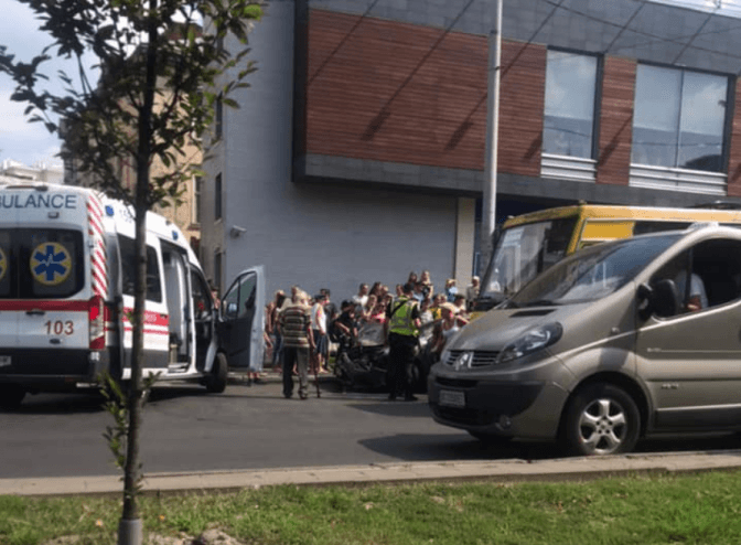 У водія, який учора збив жінку на проспекті Чорновола, попередньо діагностували інсульт