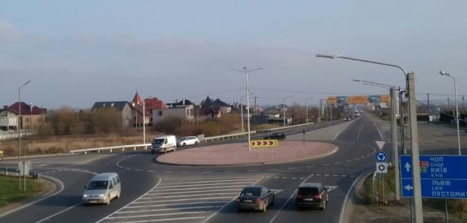 На західній об’їзній Львова облаштували транспортне кільце. Фото