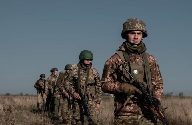 росіяни пробують оточити Авдіївку, але ЗСУ тримають оборону