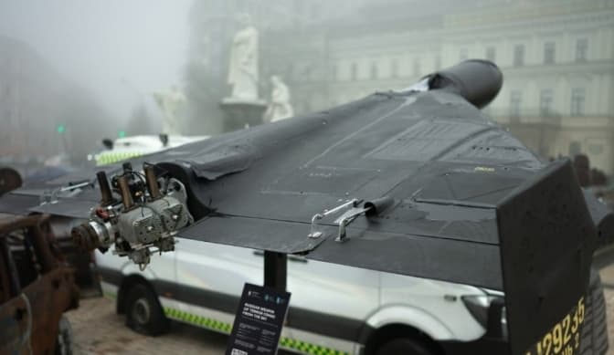 Цього року Київ атакували понад тисячу дронів: на Михайлівській площі виставили збитий «Шахед»