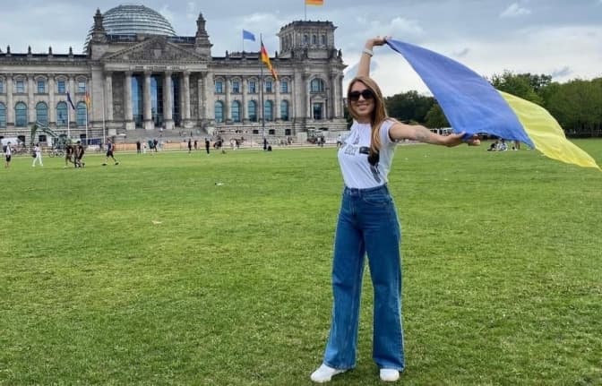 На пішохідному переході збили львівську журналістку – жінка у медикаментозному сні, рідні просять допомоги