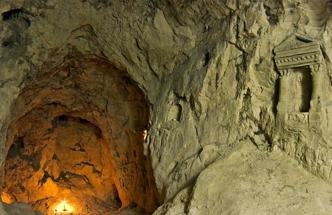 Суд відкрив справу за позовом КЕКЦ проти забудови печери «Геонавт» під Києвом