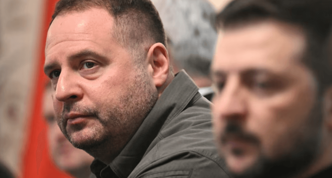 Зеленський звільнив Андрія Єрмака